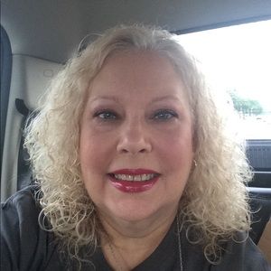 Meet your Posher, Vicki